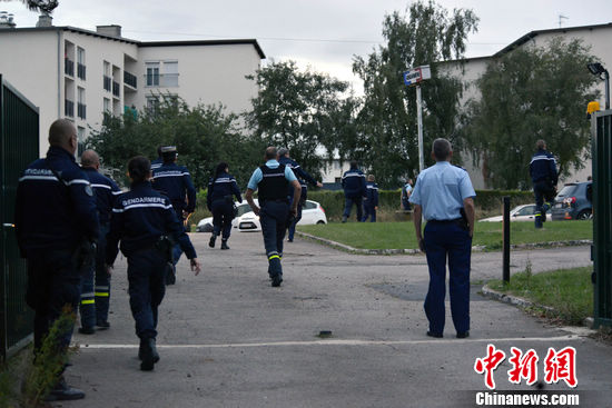�D��F(xi��n)����߅����đ����������� �z